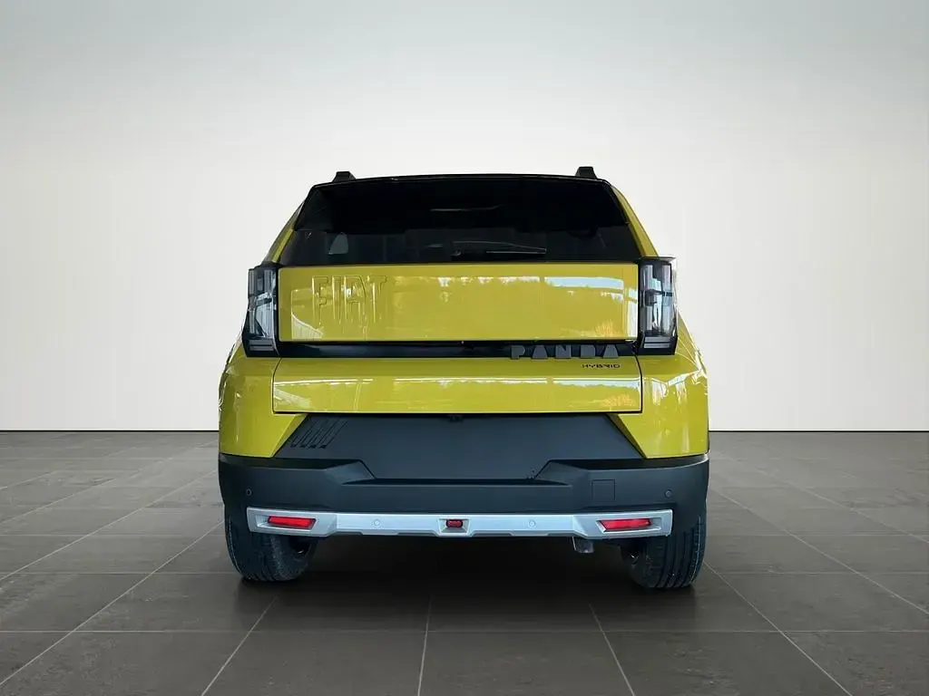 Neu Fiat Grande Panda La Prima 101 PS (74 kW) 2025 Gelb Kleinwagen