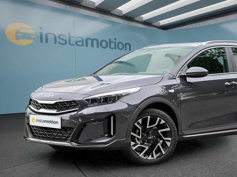 Neu Kia XCeed 140 PS (102 kW) 2025 Silber SUV