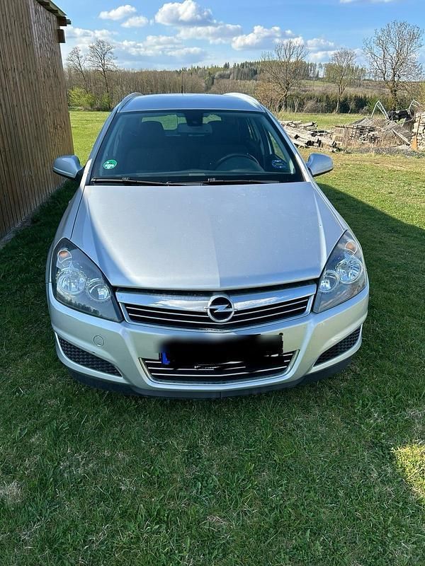 Silber Gebraucht 2010 Opel Astra Kombi | 1.600 € (Superpreis) - Bild 1/4
