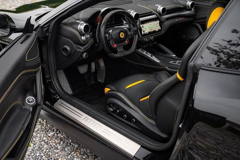 Gebraucht Ferrari GTC4Lusso 689 PS (506 kW) 2016 Schwarz Kombi