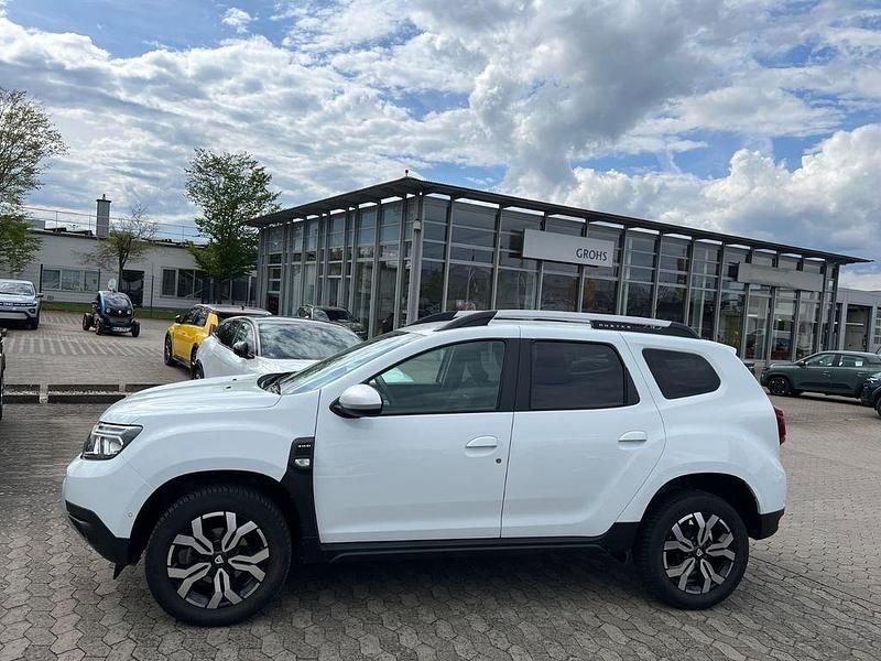 Gebraucht Dacia Duster Prestige 150 PS (110 kW) 2022 Weiß SUV