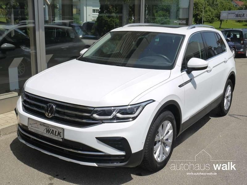 Gebraucht VW Tiguan Pro 150 PS (110 kW) 2023 Pure white SUV