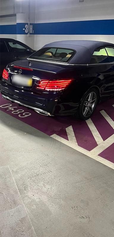 Gebraucht Mercedes E300 252 PS (185 kW) 2014 Blau Cabrio