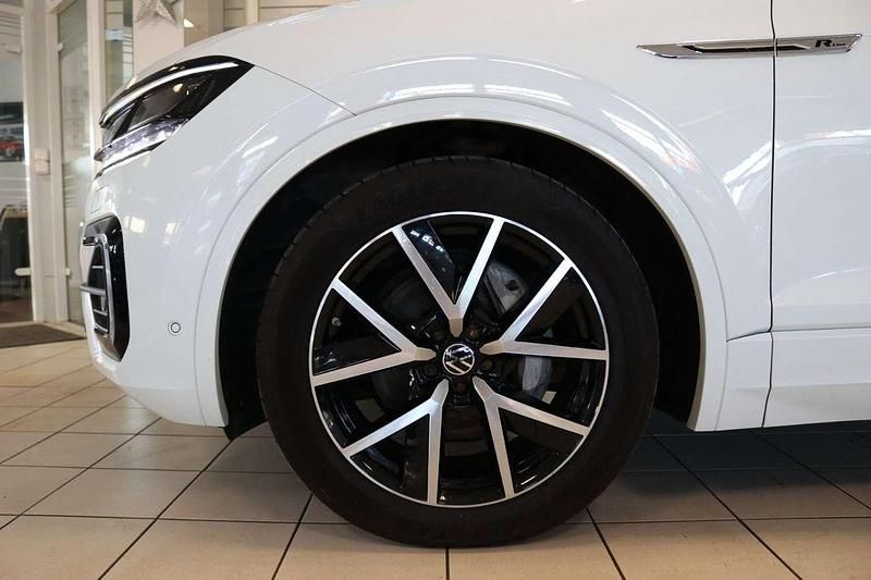 Gebraucht VW Touareg R-line 286 PS (210 kW) 2021 Weiß SUV