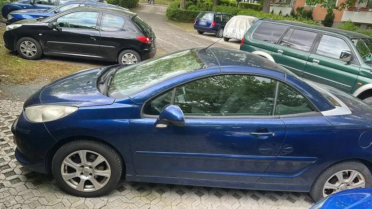 Gebraucht Peugeot 207 CC 120 PS (88 kW) 2009 Blau Cabrio