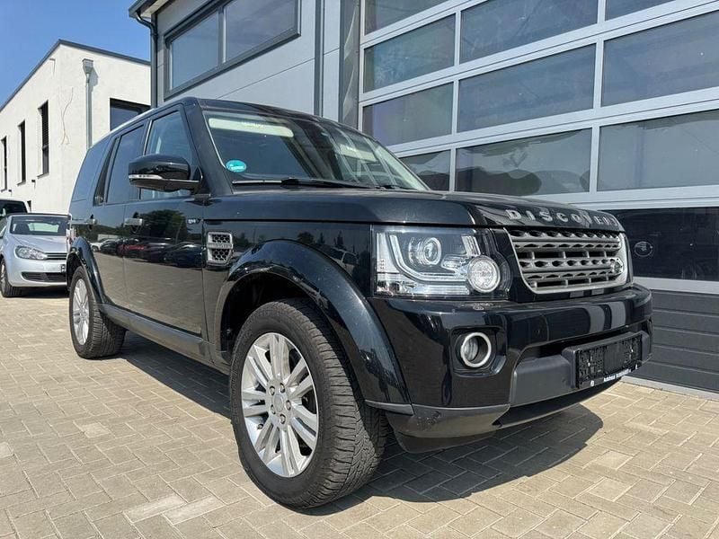 Santorini black Gebraucht 2016 Land Rover Discovery 4 SE SUV | 19.990 € (Superpreis) - Bild 1/4