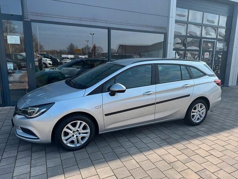 Gebraucht Opel Astra 110 PS (80 kW) 2018 Silber Kombi