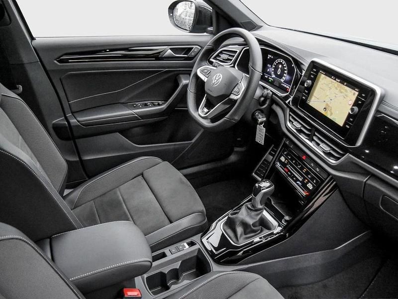 Gebraucht VW T-Roc R-line 150 PS (110 kW) 2025 Blau SUV
