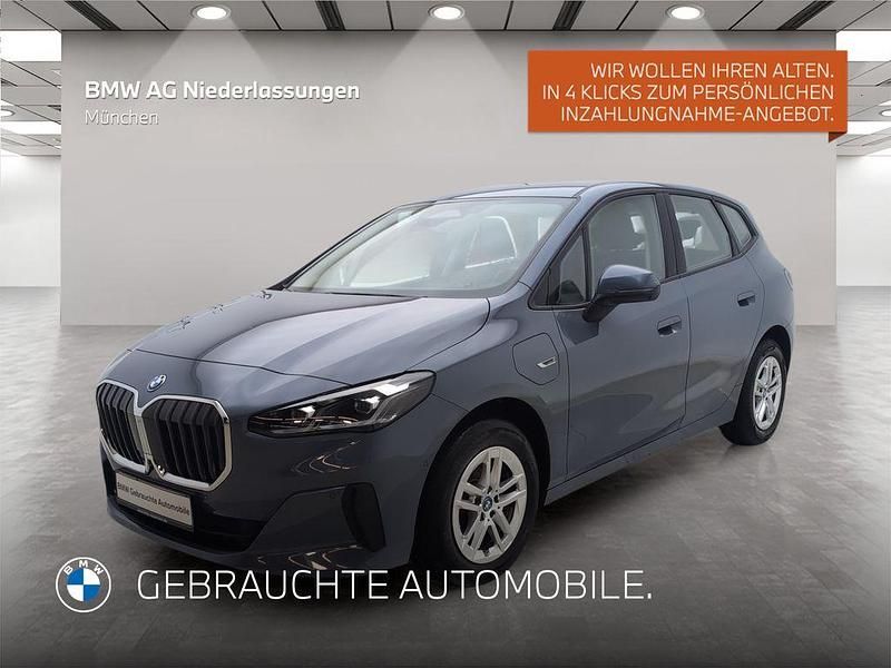 Grau Gebraucht 2022 BMW 225 Active Tourer Van / Kleinbus | 24.912 € (Superpreis) - Bild 1/4