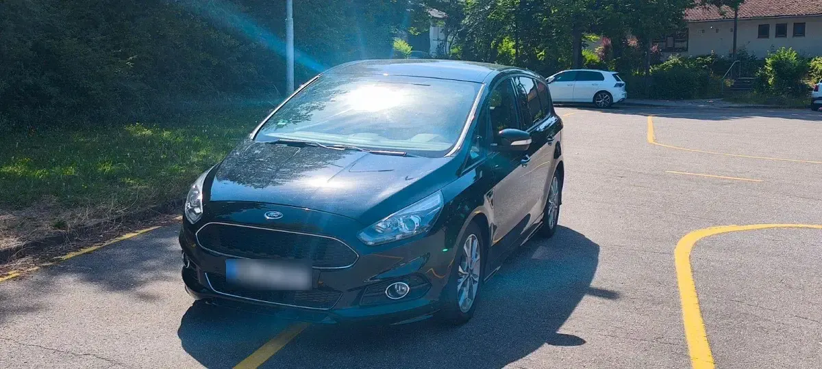 Gebraucht Ford S-MAX ST-Line 150 PS (110 kW) 2018 Schwarz Van / Kleinbus