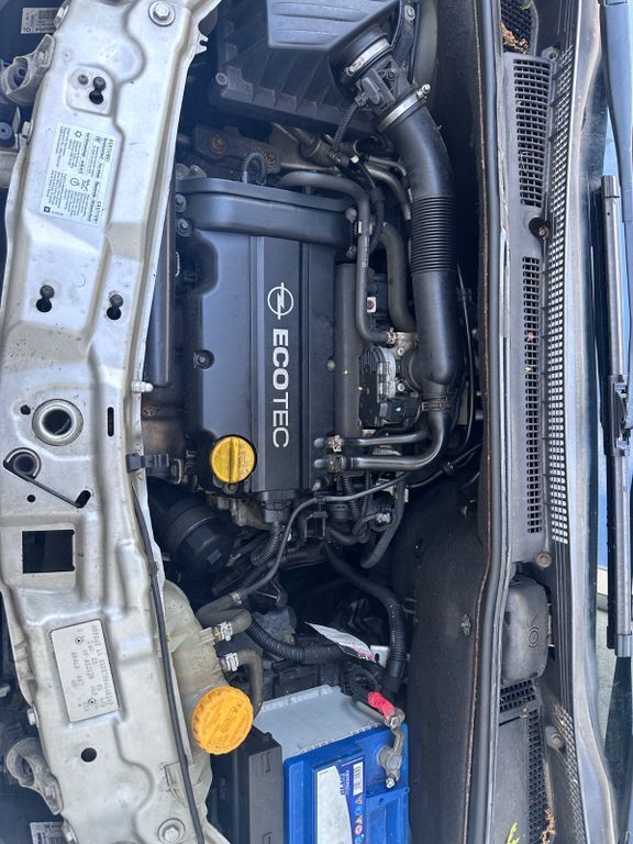 Silber Gebraucht 2005 Opel Meriva Van / Kleinbus | 1.850 € (Guter Preis) - Bild 1/4