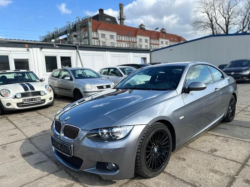 Gebraucht BMW 325 200 PS (147 kW) 2009 Grau Coupé