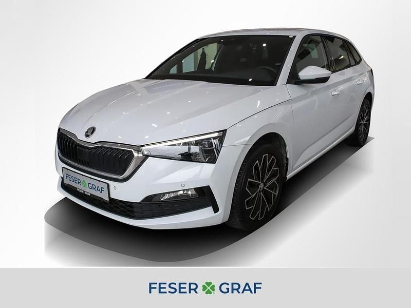 Weiß Gebraucht 2020 Skoda Scala Style Kleinwagen | 19.440 € (Guter Preis) - Bild 1/4