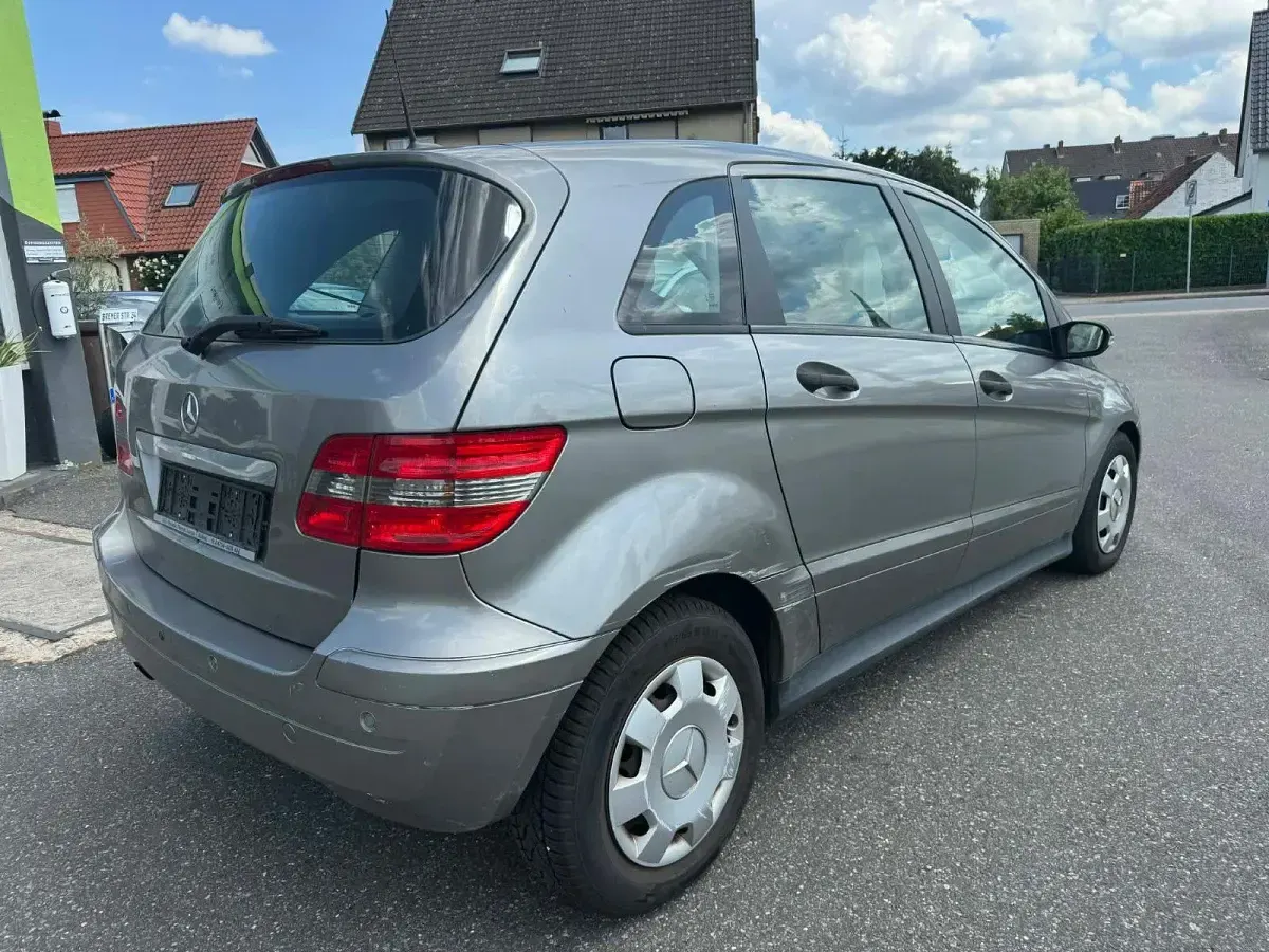Gebraucht Mercedes B170 116 PS (85 kW) 2006 Grau Van / Kleinbus
