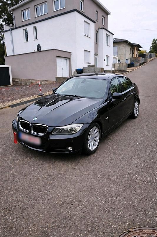 Schwarz Gebraucht 2008 BMW 320 Limousine | 5.500 € (Fairer Preis) - Bild 1/4