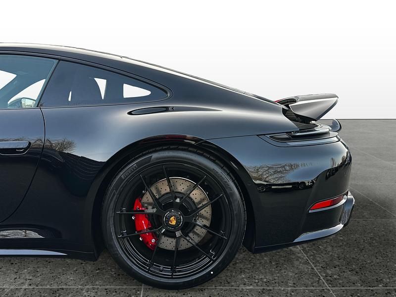 Neu Porsche 911 541 PS (397 kW) 2026 Schwarz Coupé