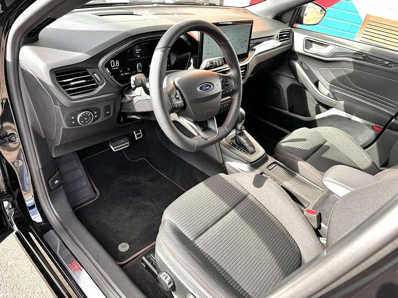 Gebraucht Ford Focus ST-Line X 155 PS (114 kW) 2025 Obsidianschwarz Kombi