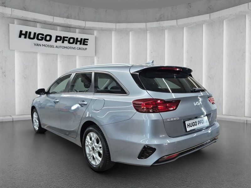 Gebraucht Kia Ceed Vision 160 PS (117 kW) 2023 Andere farbe Kleinwagen