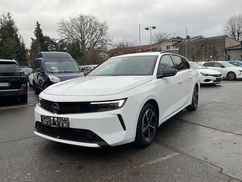 Neu Opel Astra Edition 131 PS (96 kW) 2025 Lack weiss banquise/typ aussen Kombi
