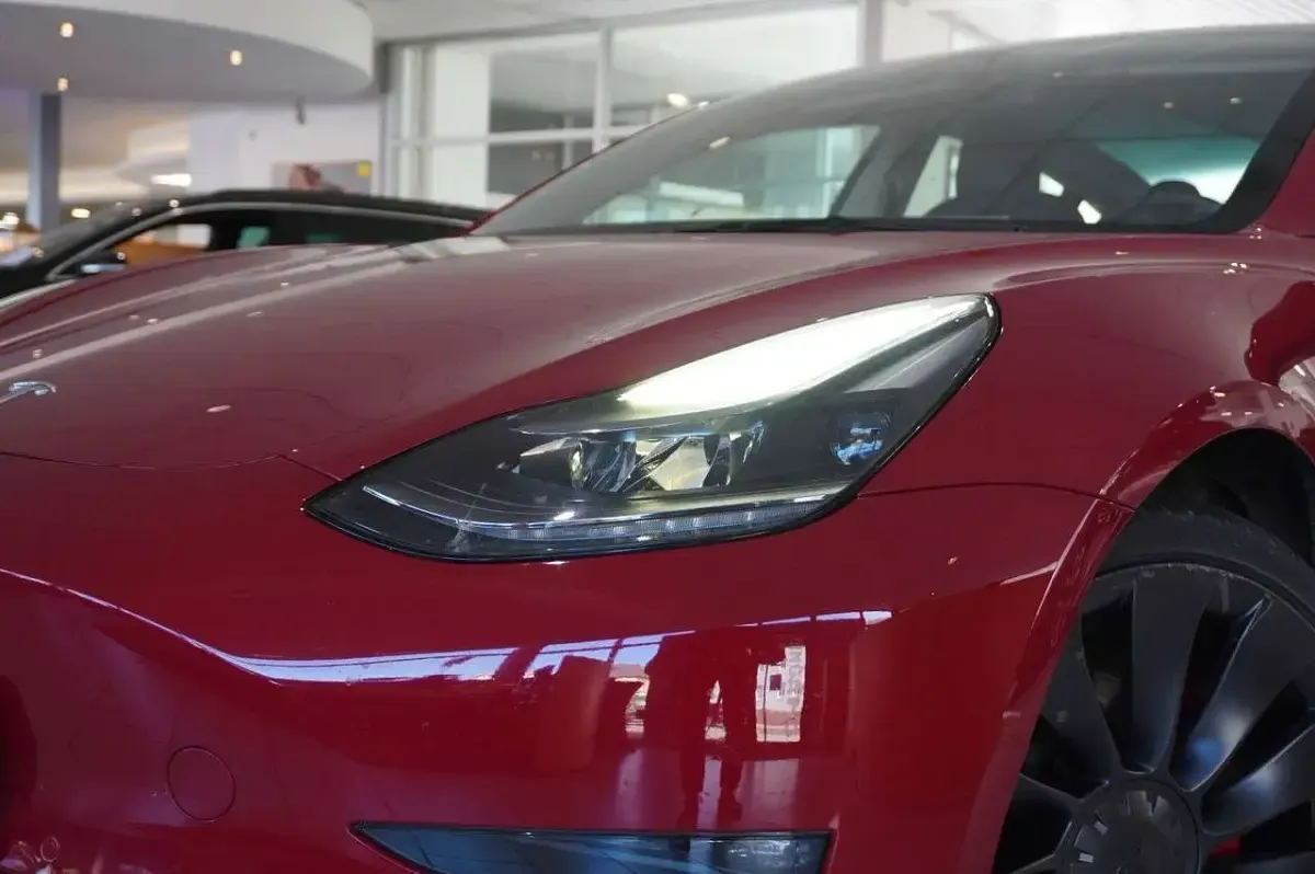 Occasion Tesla Model 3 Performance 377 kW (513 PK) 2022 Rood Sedan