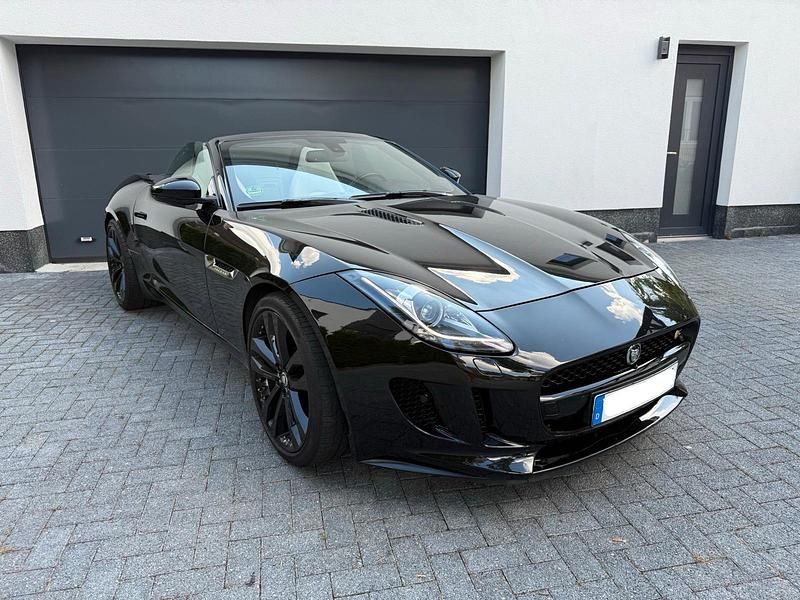Schwarz Gebraucht 2013 Jaguar F-Type Cabrio | 38.490 € - Bild 1/4