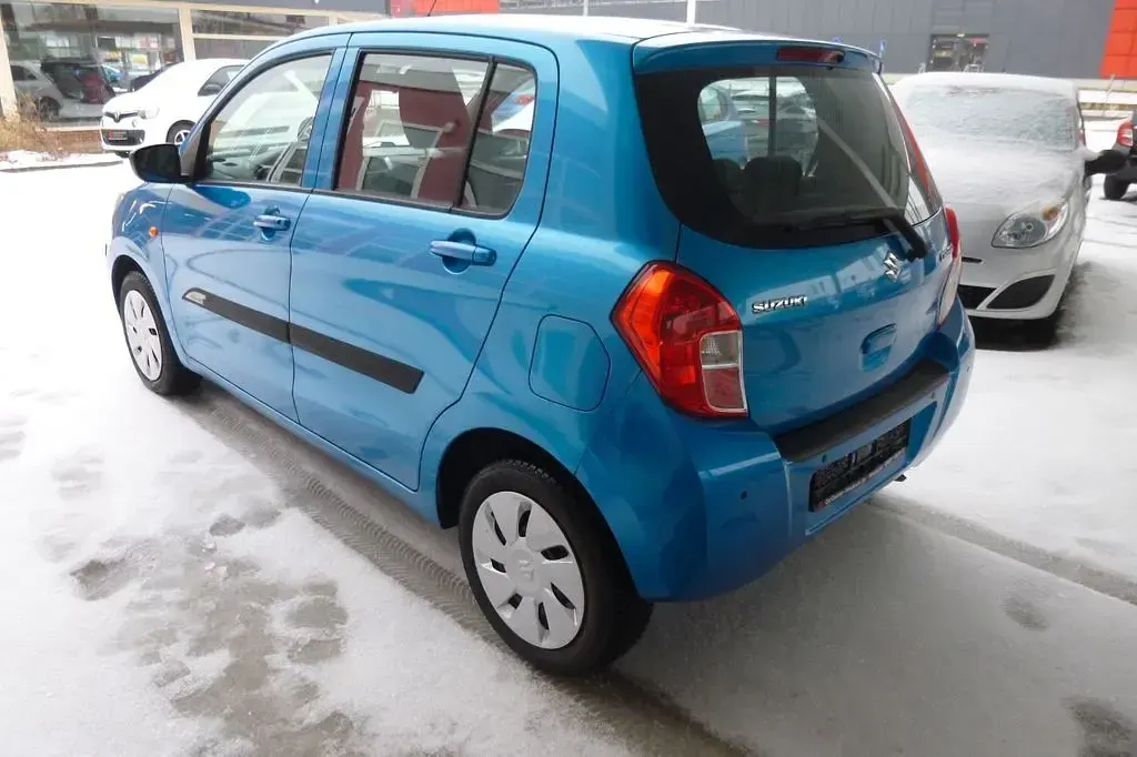 Gebraucht Suzuki Celerio Club 68 PS (50 kW) 2018 Blau Kleinwagen