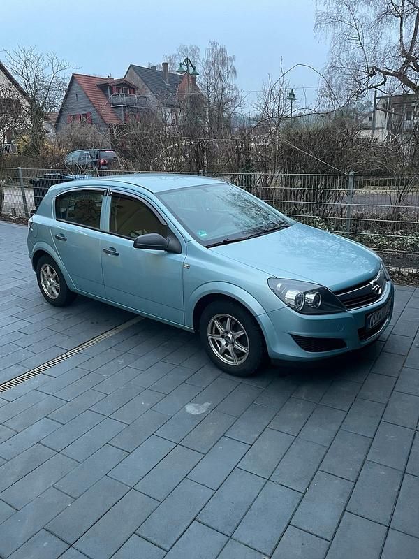 Blau Gebraucht 2009 Opel Astra Kleinwagen | 2.000 € (Fairer Preis) - Bild 1/4
