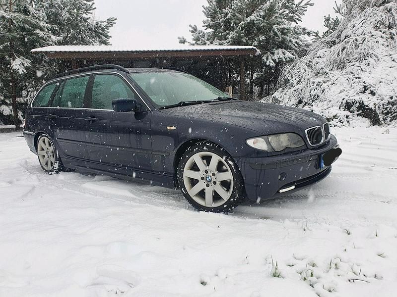 Gebraucht BMW 330 204 PS (150 kW) 2004 Blau Kombi