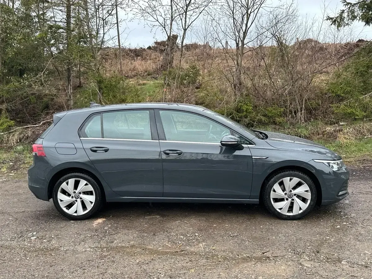 Gebraucht VW Golf VII Style 150 PS (110 kW) 2021 Kleinwagen