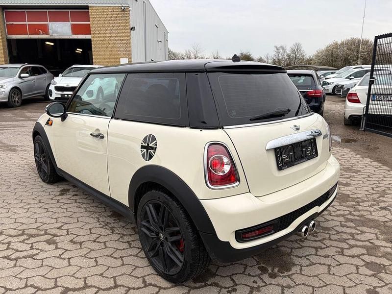 Usado Mini Cooper D 111 HP (81 kW) 2012 Bege Citadino