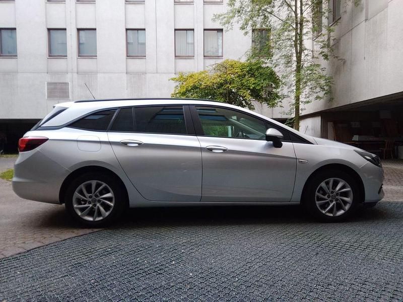 Grau Gebraucht 2020 Opel Astra Elegance Kombi | 10.990 € (Guter Preis) - Bild 1/4