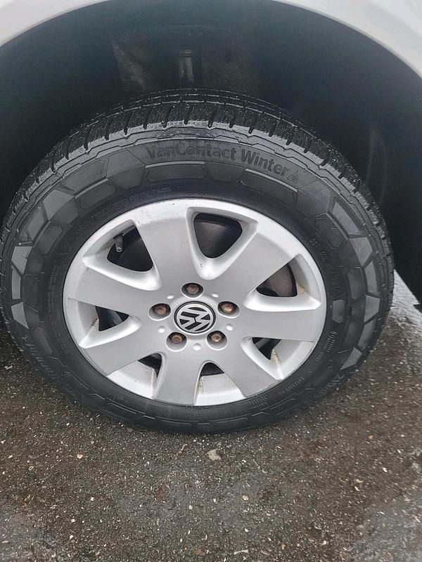 Gebraucht VW Caravelle 131 PS (96 kW) 2006 Silber Van / Kleinbus