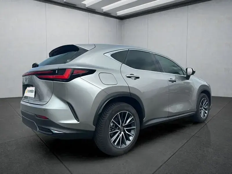 Gebraucht Lexus NX450h+ 309 PS (227 kW) 2025 Silber SUV