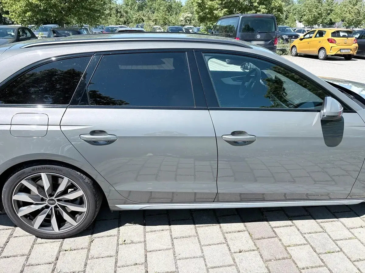Gebraucht Audi A4 S-Line 265 PS (194 kW) 2023 Grau Kombi