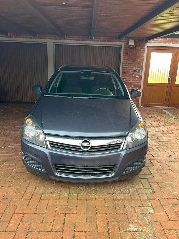 Gebraucht Opel Astra 116 PS (85 kW) 2010 Grau Kombi