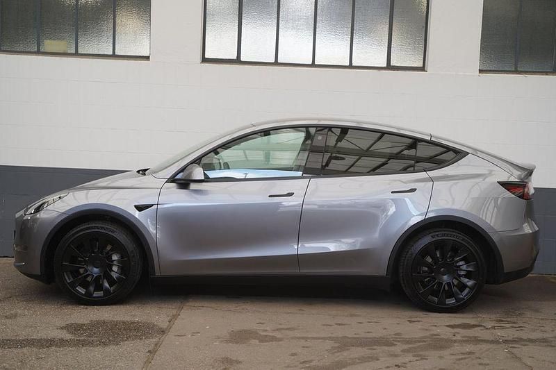 Gebraucht Tesla Model Y Long Range AWD 378 kW (514 PS) 2023 Quicksilver SUV