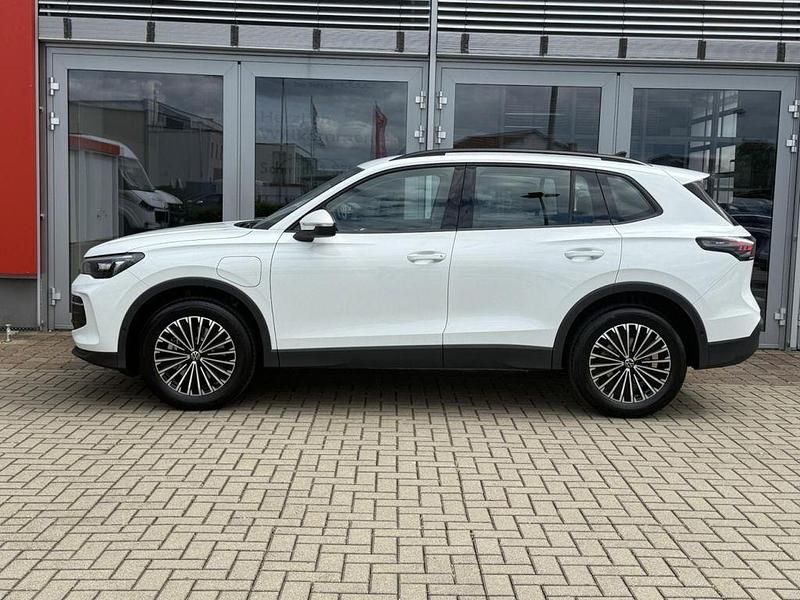 Neu VW Tiguan Life 150 PS (110 kW) 2025 Weiß SUV