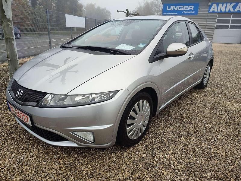 Alabaster silver m. Gebraucht 2010 Honda Civic Sport Kleinwagen | 4.701 € (Guter Preis) - Bild 1/4