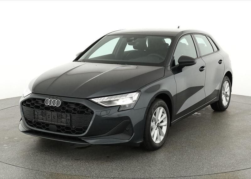 Manhattan grau metallic Neu 2025 Audi A3 Ambiente | 35.495 € (Guter Preis) - Bild 1/4