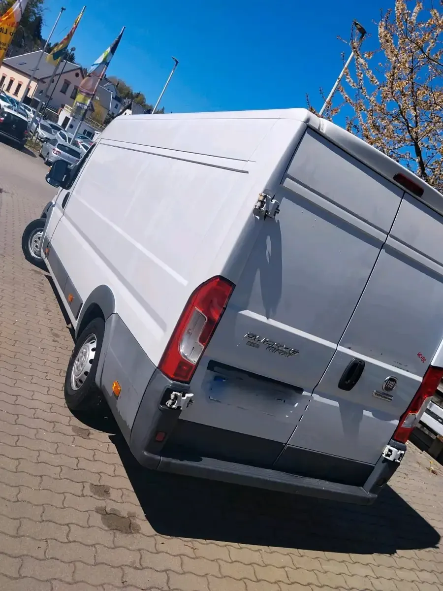 Gebraucht Fiat Ducato 130 PS (95 kW) 2017 Weiß Van