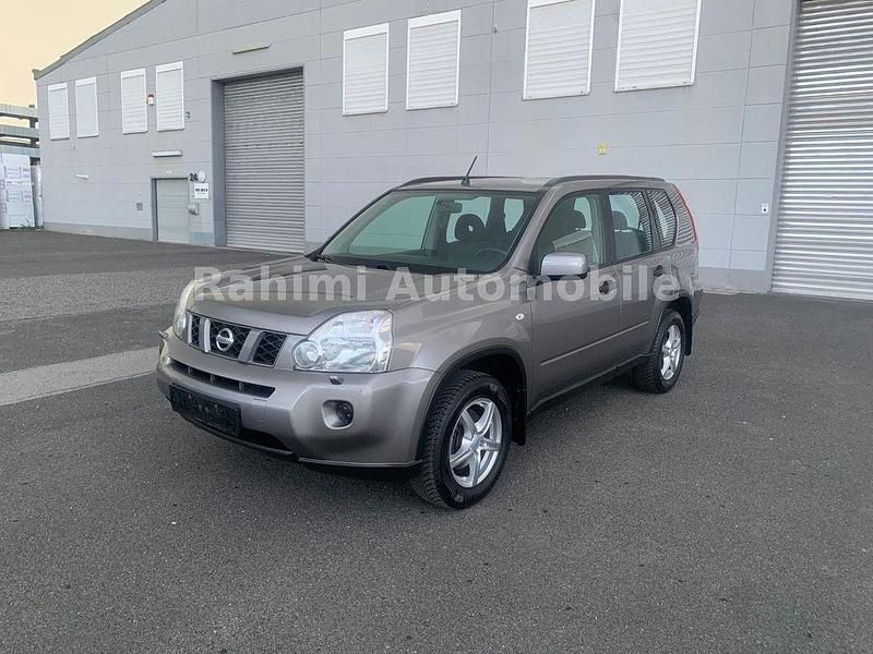 Grau Gebraucht 2009 Nissan X-Trail XE SUV | 8.000 € (Fairer Preis) - Bild 1/4
