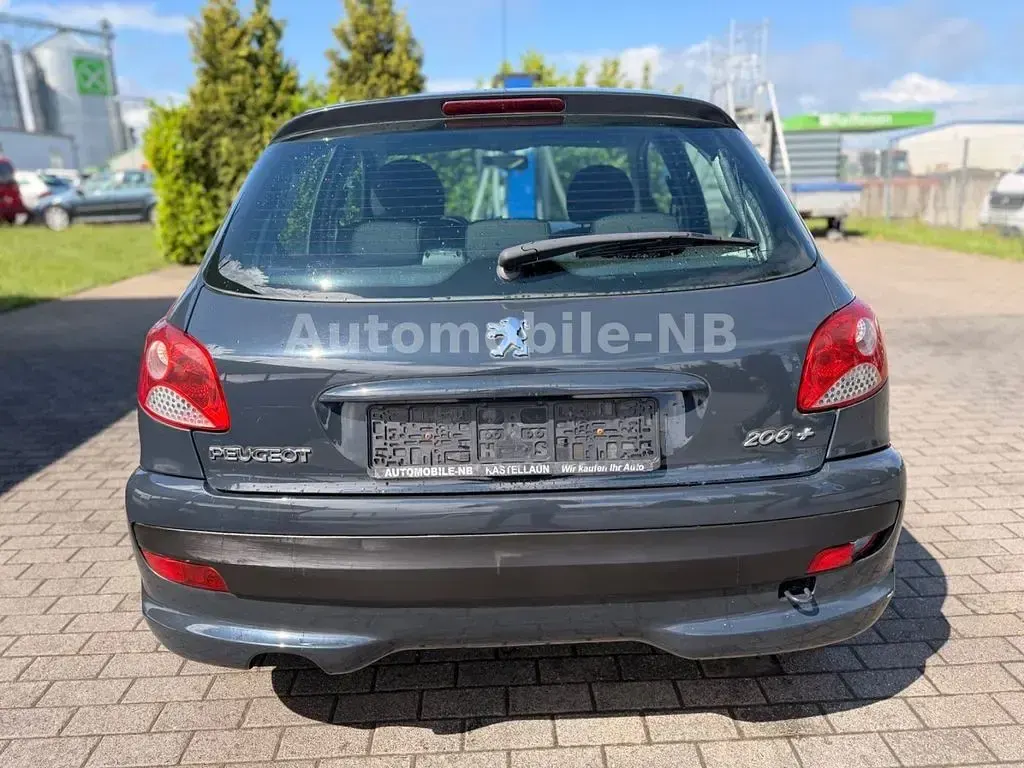 Gebraucht Peugeot 206 Basis 60 PS (44 kW) 2009 Grau Limousine