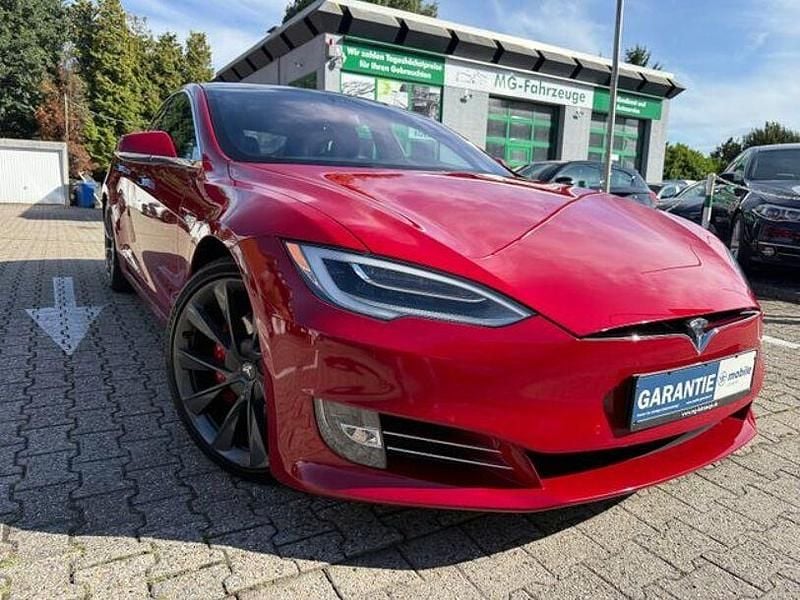 Rot Gebraucht 2020 Tesla Model S Performance Limousine | 42.949 € (Fairer Preis) - Bild 1/4