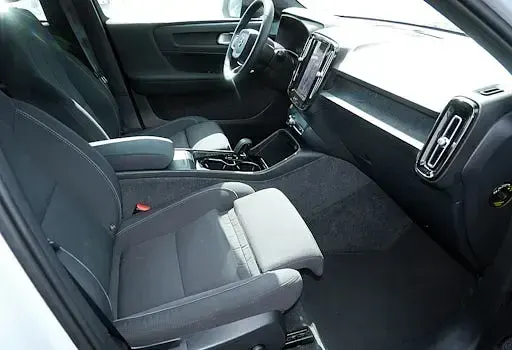 Gebraucht Volvo XC40 Ultimate 169 kW (231 PS) 2024 Blau SUV