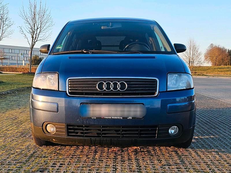 Gebraucht Audi A2 90 PS (66 kW) 2004 Blau Kleinwagen