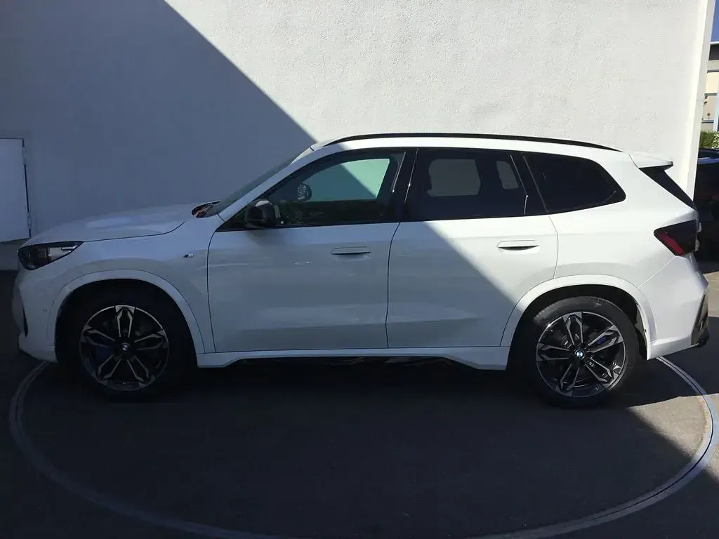 Usado BMW X1 Performance 300 CV (220 kW) 2025 Blanco SUV