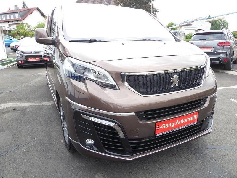Braun Gebraucht 2019 Peugeot Traveller Allure Van / Kleinbus | 33.995 € (Fairer Preis) - Bild 1/4