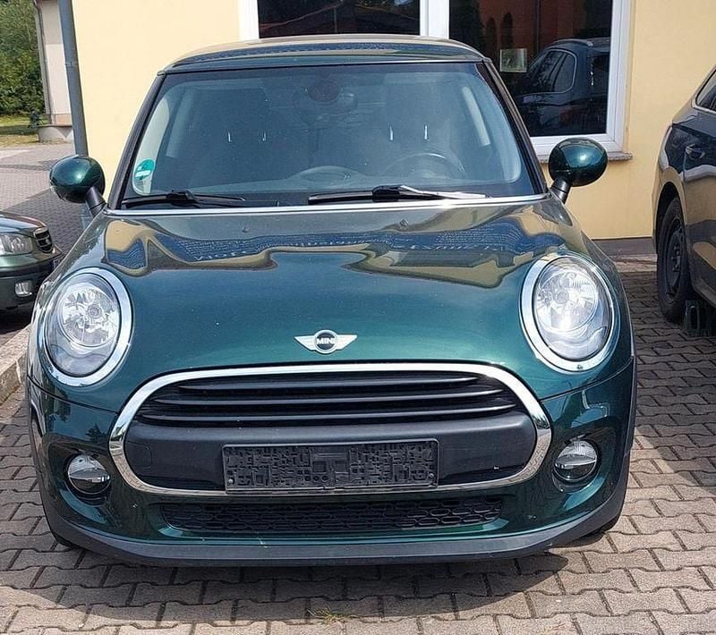 Gebraucht Mini ONE 102 PS (75 kW) 2017 Grün Kleinwagen