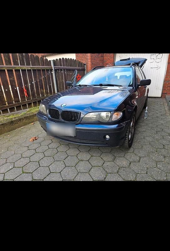 Braun Gebraucht 2003 BMW 316 Kombi | 1.900 € (Etwas zu teuer) - Bild 1/4