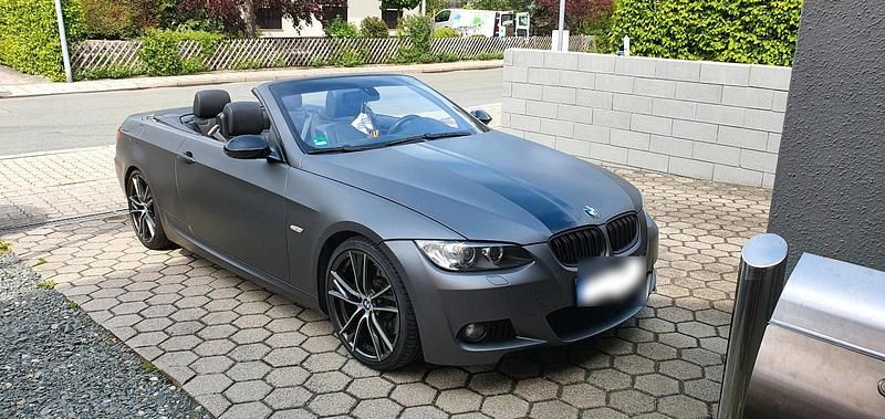 Gebraucht BMW 335 Cabriolet 306 PS (225 kW) 2008 Grau Cabrio